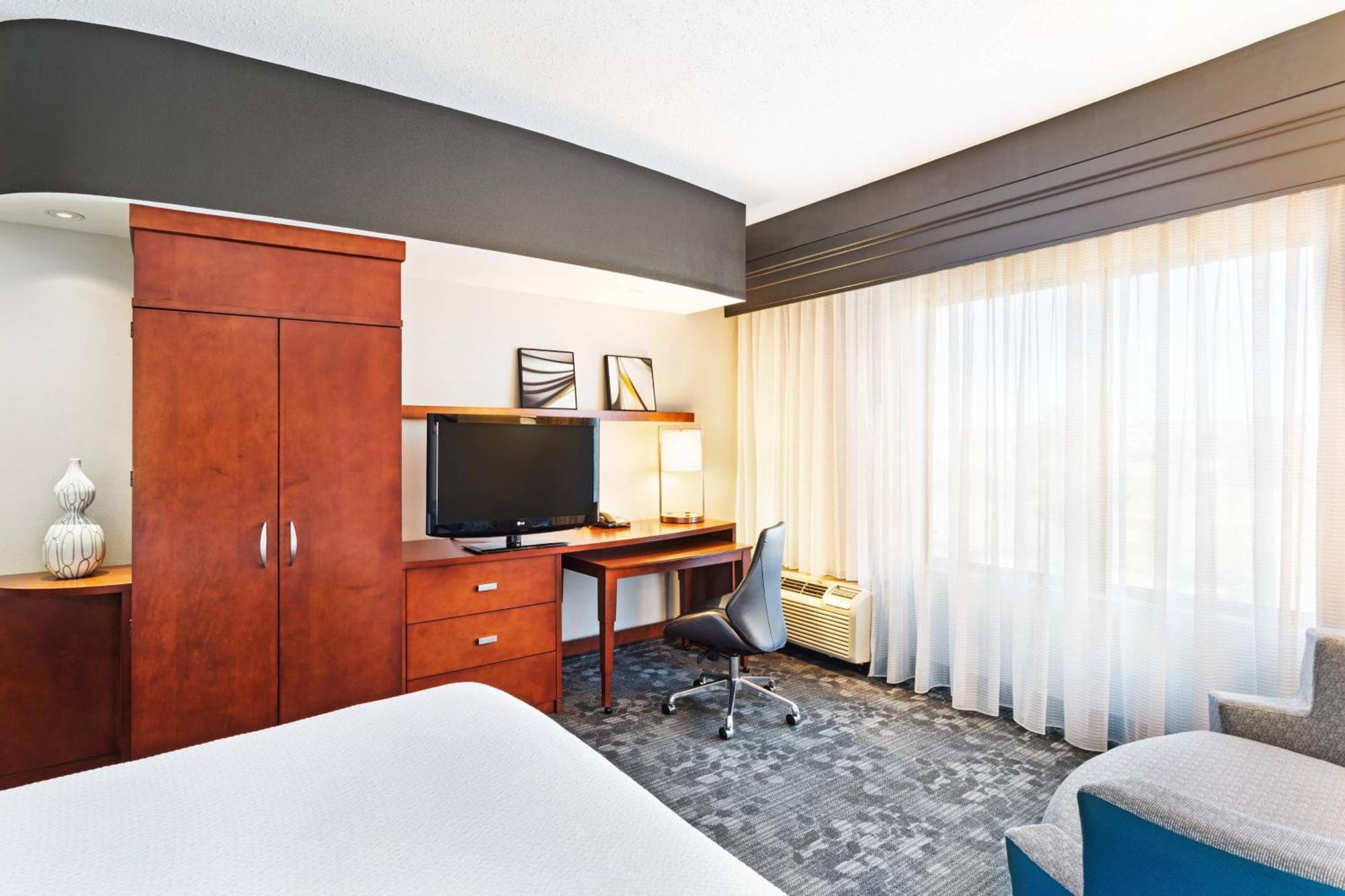 Courtyard By Marriott Knoxville Airport Alcoa Esterno foto