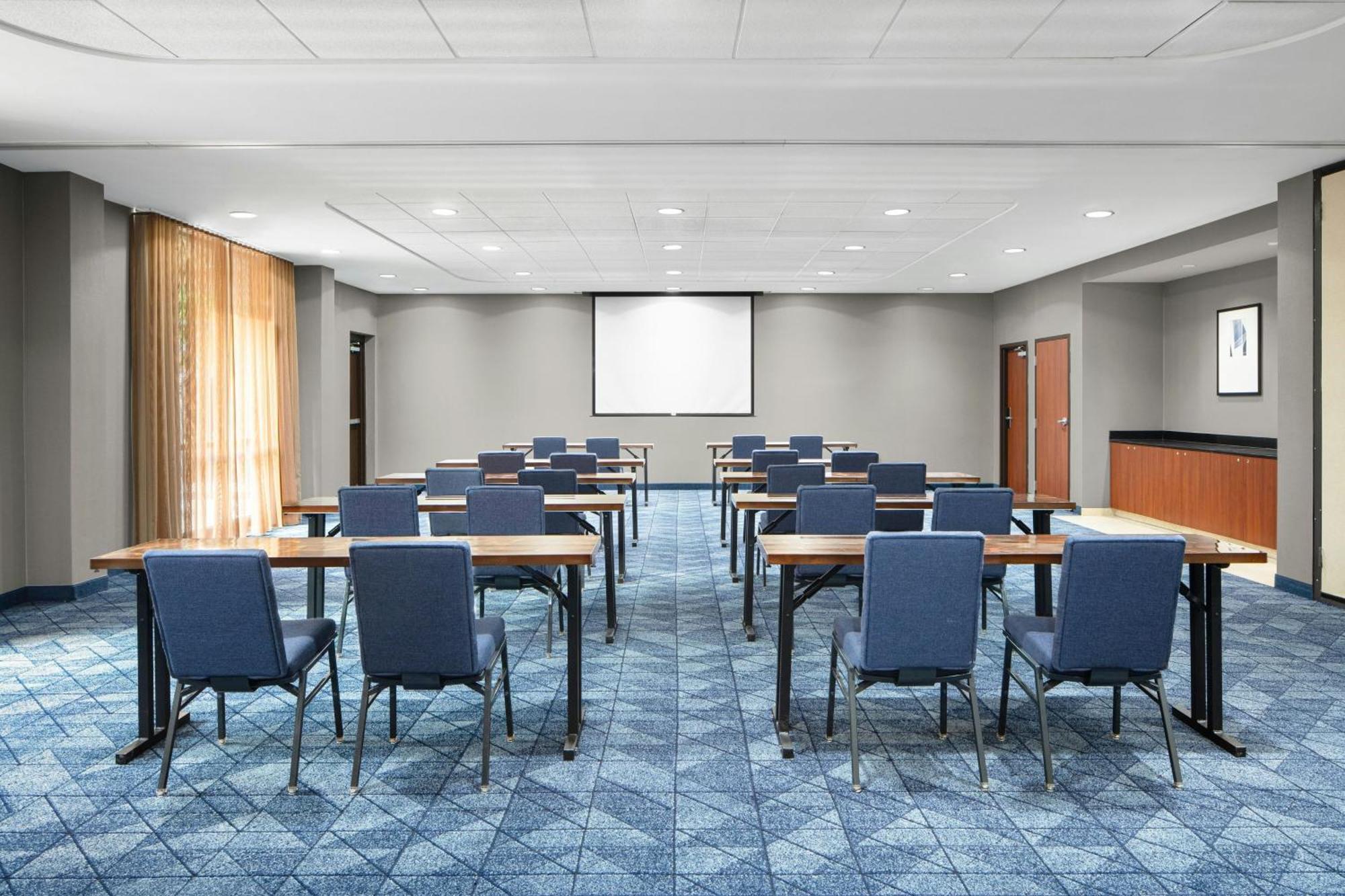 Courtyard By Marriott Knoxville Airport Alcoa Esterno foto