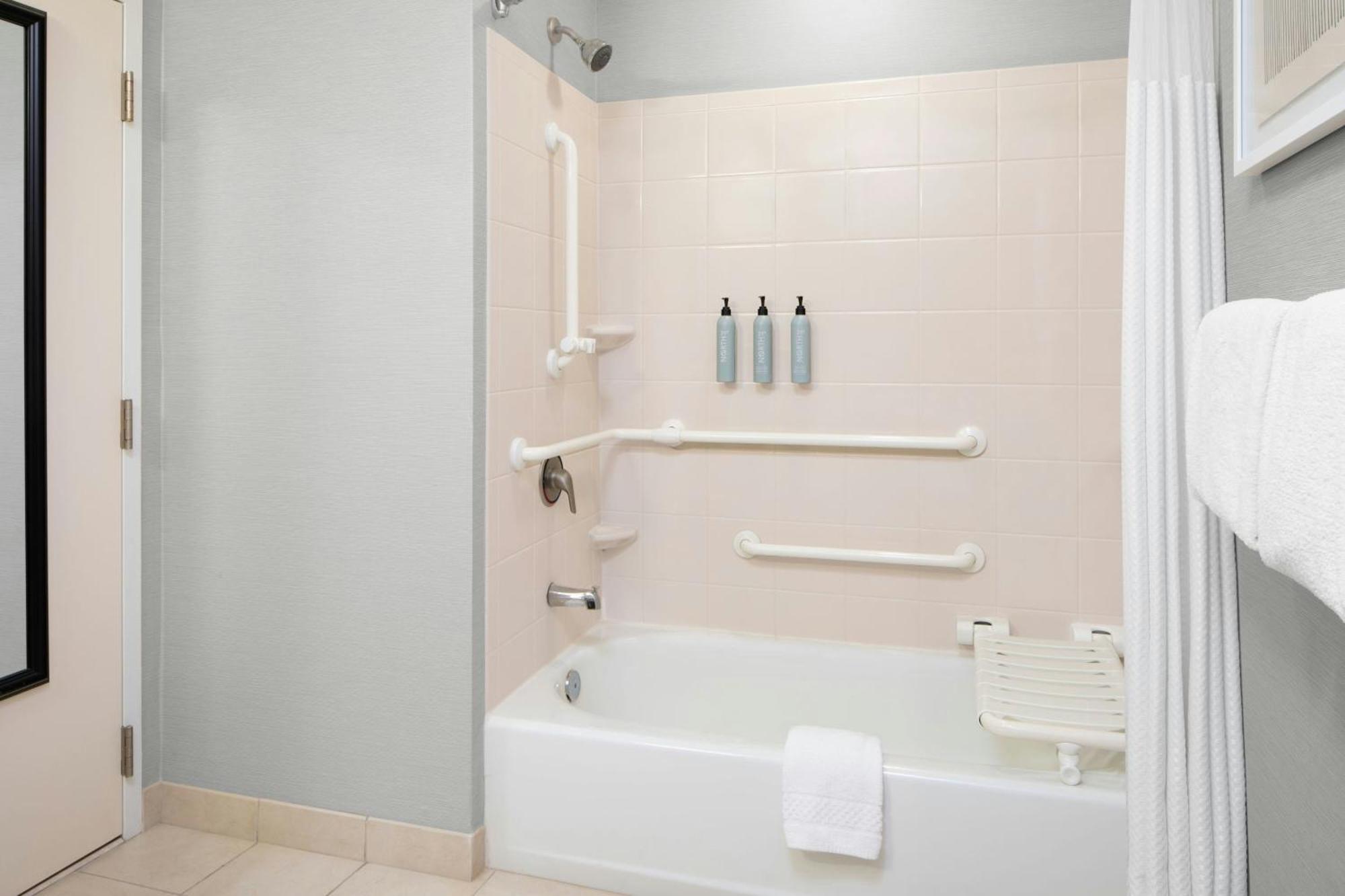 Courtyard By Marriott Knoxville Airport Alcoa Esterno foto